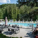 Vakantiehuis Domaine Long Pre *